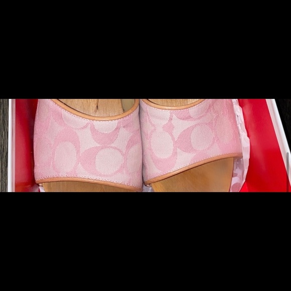 Vintage RARE Coach Wristlet/Matching Wood Heels Pink Signature Logo Valentines - Picture 2 of 4